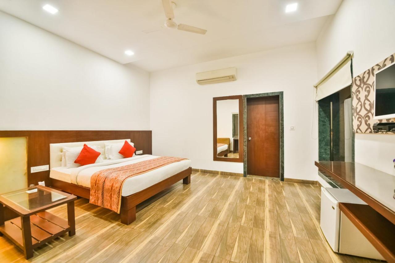 Palette - The Elegance Resort Chittorgarh Zewnętrze zdjęcie