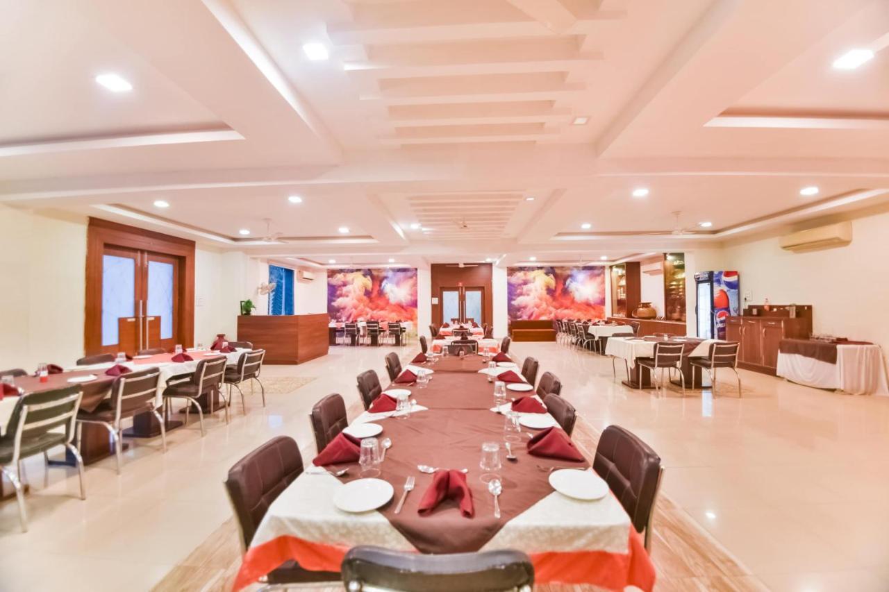 Palette - The Elegance Resort Chittorgarh Zewnętrze zdjęcie