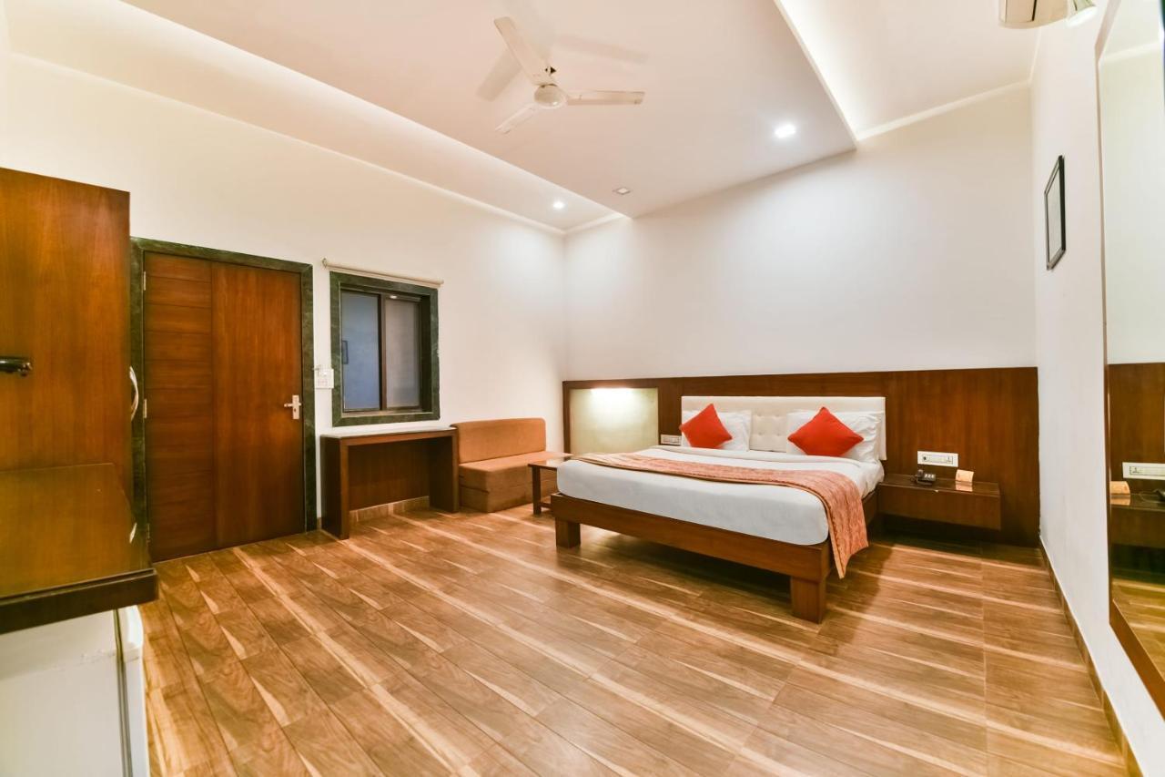 Palette - The Elegance Resort Chittorgarh Zewnętrze zdjęcie